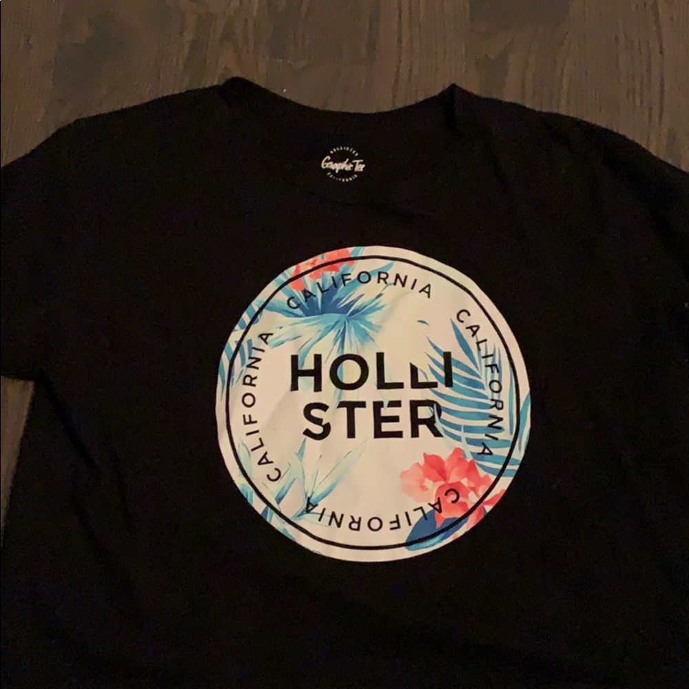 Hollister black graphic tee